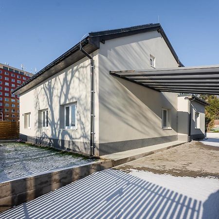 Apartmany Praha-Modrany 외부 사진